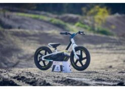 Husqvarna Replica 16eDrive - Lasten Sähköpyörä -PolkuTech Verkkokauppa 100531 husqvarna 16edrive my22