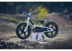 Husqvarna Replica 16eDrive - Lasten Sähköpyörä -PolkuTech Verkkokauppa 100534 husqvarna 16edrive my22